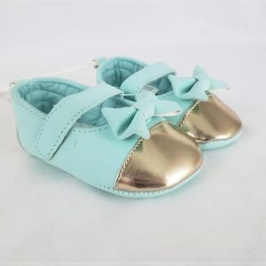 Cat & Jack 3-6 month Turquoise Gold Tip Baby Shoes